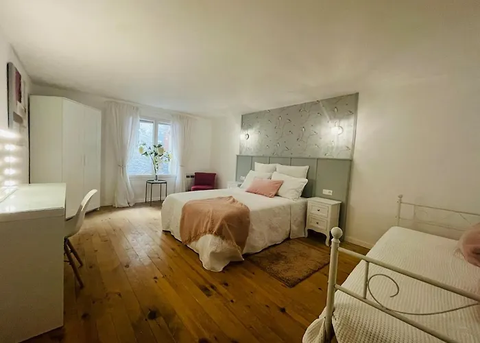 Village House, 2 Terrace & Air Conditioner Tatil Evi Soubes
